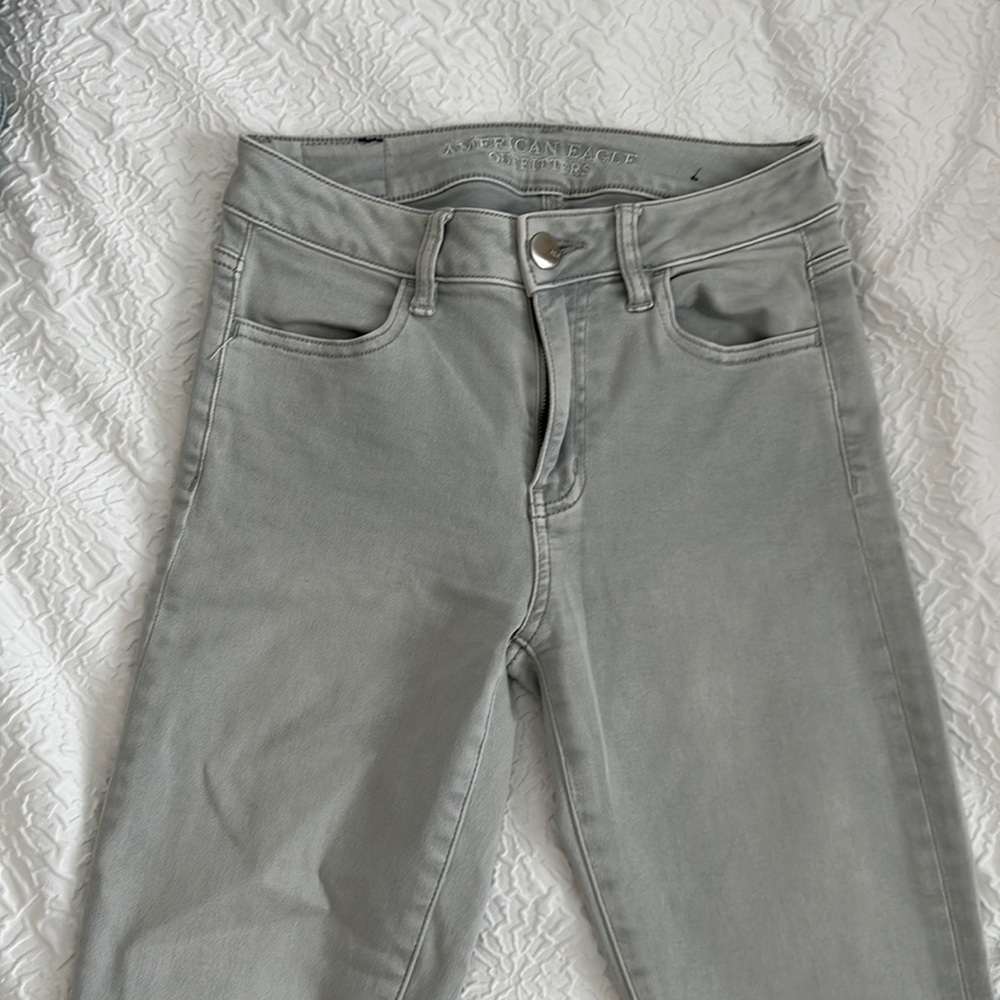 American Eagle Outfitters Grey Skinny Jeans size 2